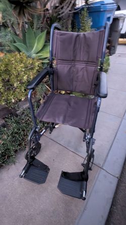 Drive transportation chair wheelchair w leg rests folding wheel chair
