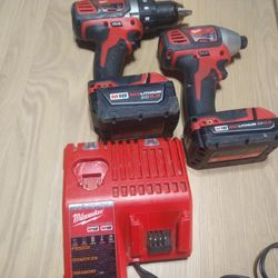 Milwaukee M18 Drill And Hex Impact Driver (Free Carry Case)