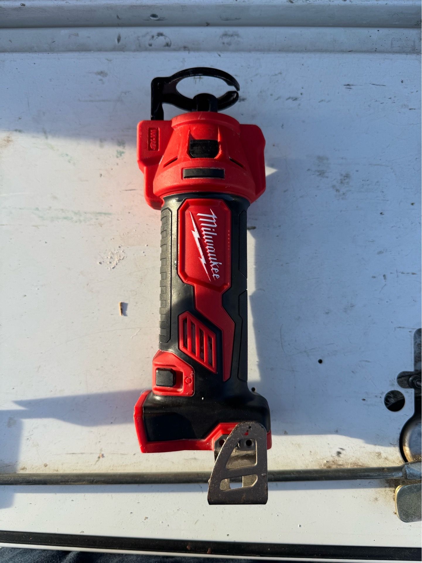 Milwaukee cut out tool