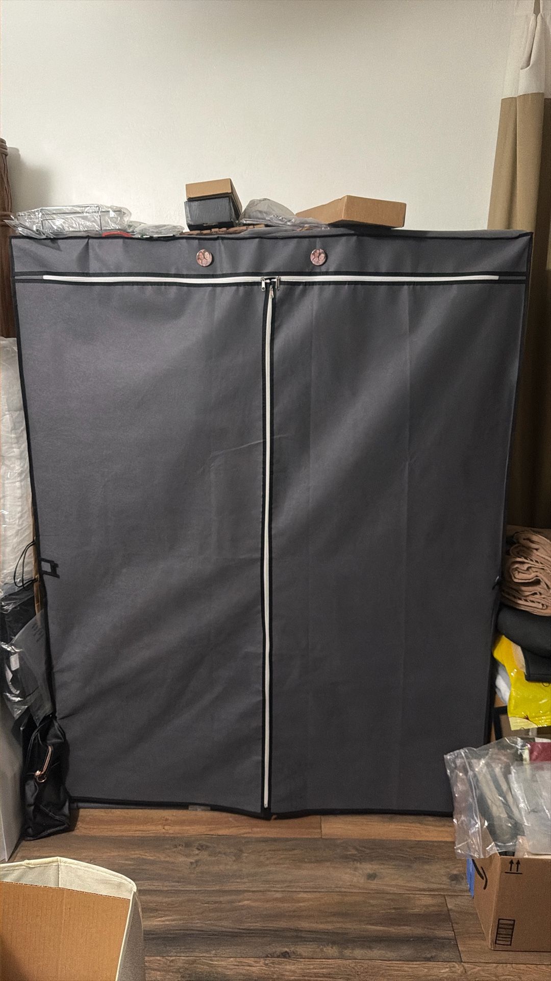 Portable Storage, Closet