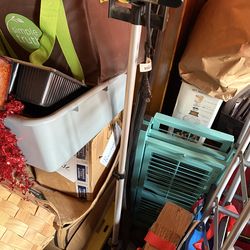 Standing clothes steamer