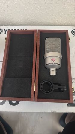 Neuman Microphone TLM 103