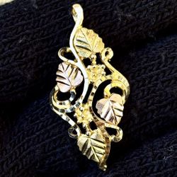 10k Gold Leaf Black Hills Coleman Co Pendant
