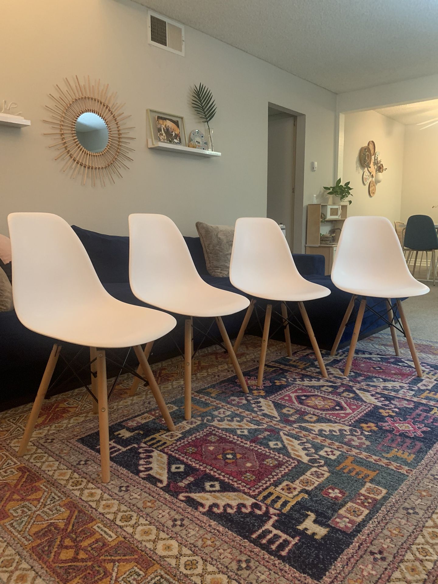 Set Of 4 White Modern Dining Chairs