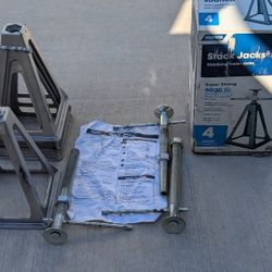 Stack Jacks - Camco - Quantity 4