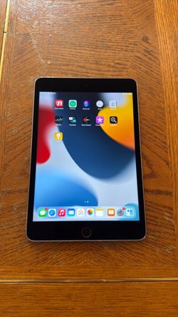 Apple iPad Mini 4 Space Gray