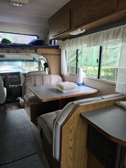 1987 Minnie Winnie Winnebago