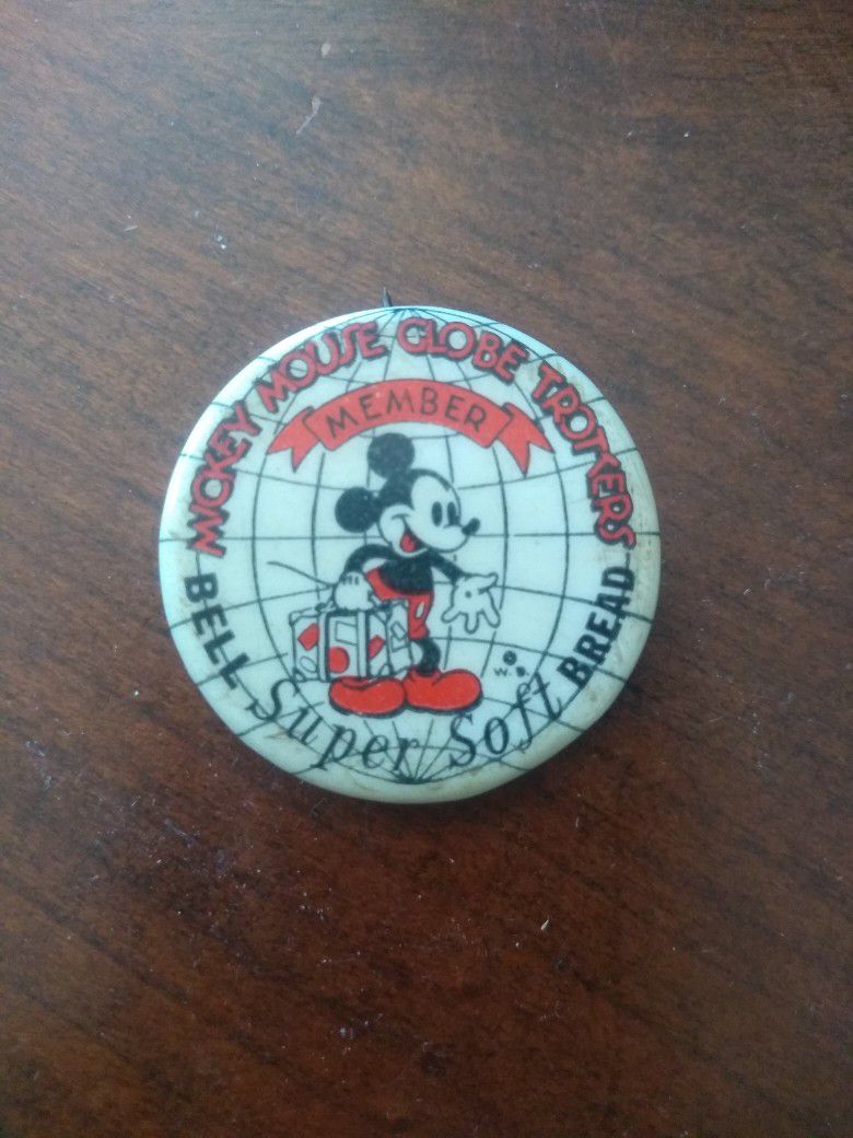 1930's Mickey Mouse Member Pin