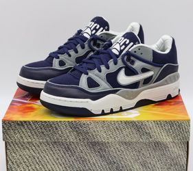 Nike Air Low-Top Sneakers Navy Blue Grey