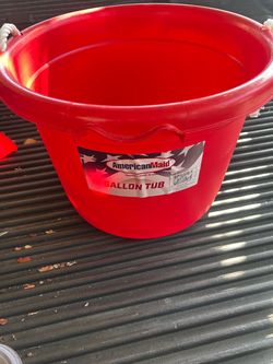 American Maid 12 Gallon Plastic Tub