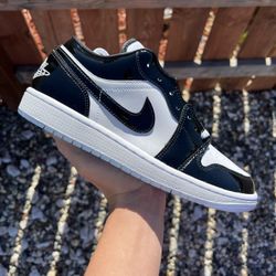 Jordan 1 Low Concord (Size 4Y, 4.5Y, 6Y, 6.5Y, 7Y, 8.5, 9, 9.5, 10)