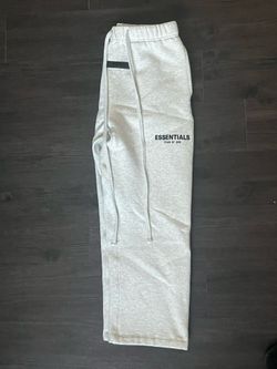 Authentic Uncuffed Size Small essentials Sweatpants Light Oat