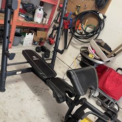 Bench Press And Leg Extension 