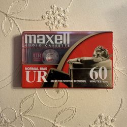19 Maxell 60 Min Tapes 