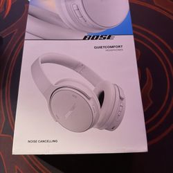 Brad New!! Bose Quietcomfort Headphones 