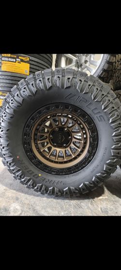 17 Inch Lock Mojave 6x139 With 35 12 50 17 Mt 
