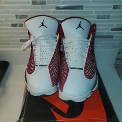 Jordan 13 Retro
Gym Red Flint Grey (GS), Size 8
