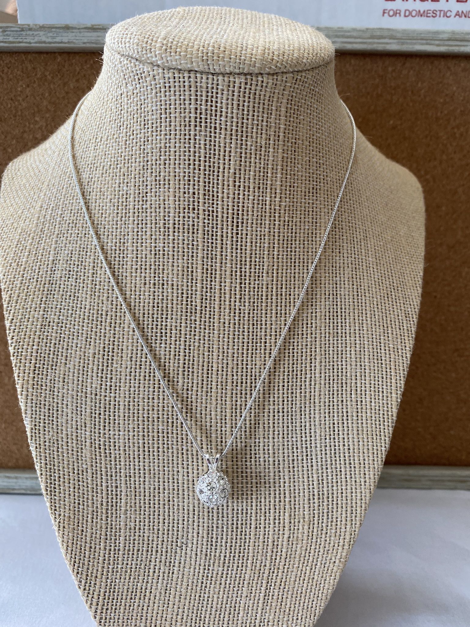 Short choker rope chain necklace with rhinestone ball pendant