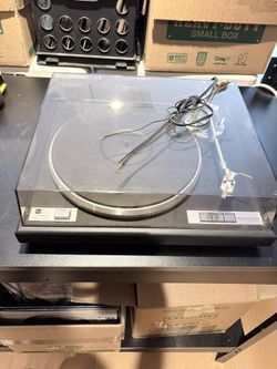 Dual CS500 Turntable