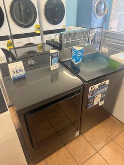 LG 5.5 Cu Ft Washer And Gas Dryer Top Load Set