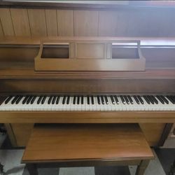 Free  Piano