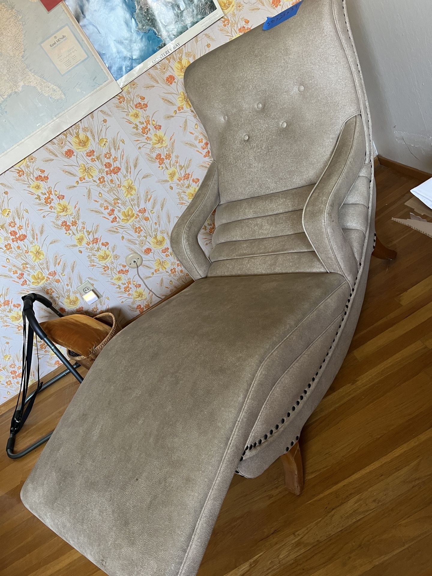 Rare Mcm Contour Lounge Chair 