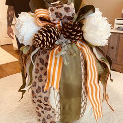 Stuffed Pumkins Different Styles/colors 20 Each