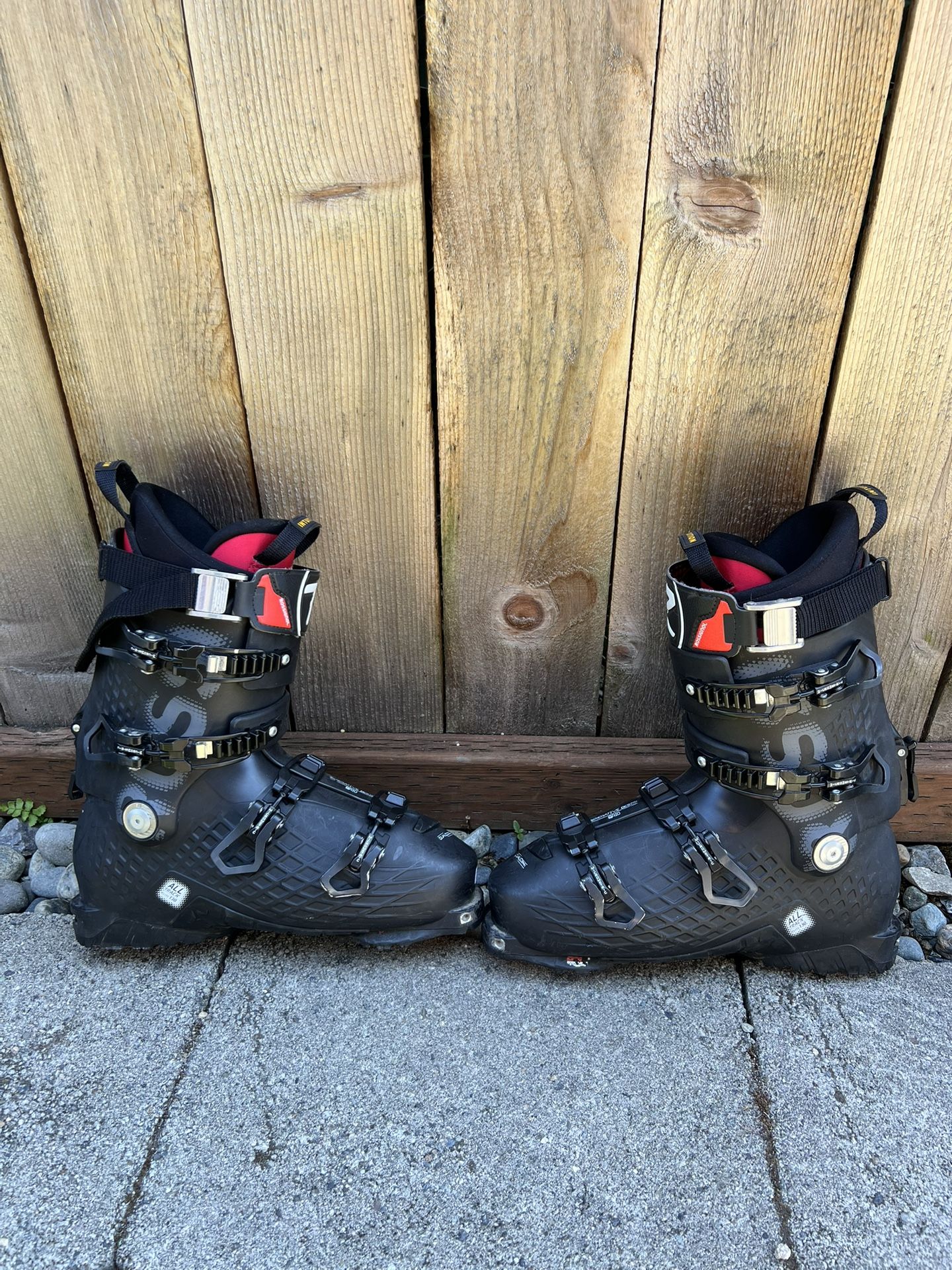 ski boots size 28-28.5