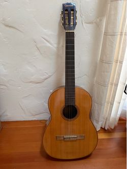 Giannini Classical Acoustic Guitar – Vintage Style