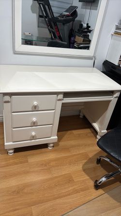 White Wooden Desk with Three Drawers