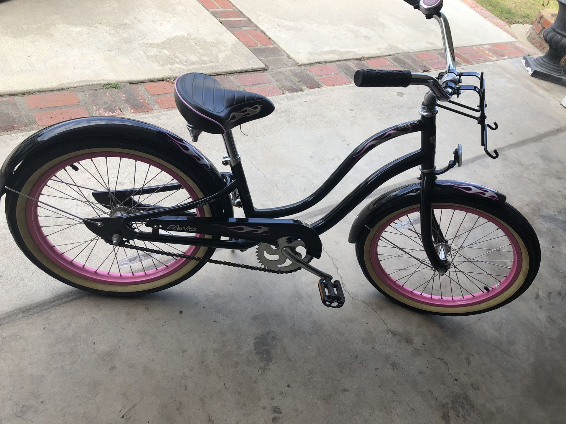 Electra Stream Ride Series “Little Betty” Bicycle- Beach Cruiser