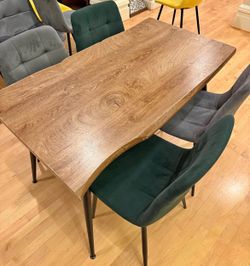 Kitchen table