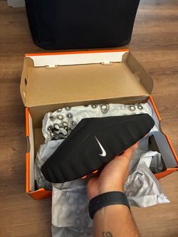 Nike mind 001 black charm Sz 9w