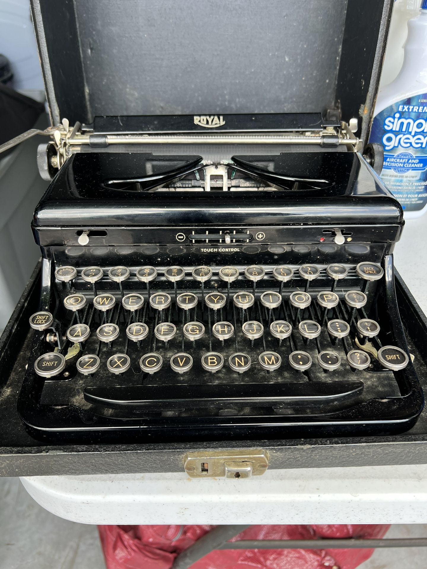 Royal Typewriter