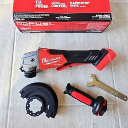 Milwaukee FUEL 18V Angle Grinder with Variable Speed & Paddle Switch