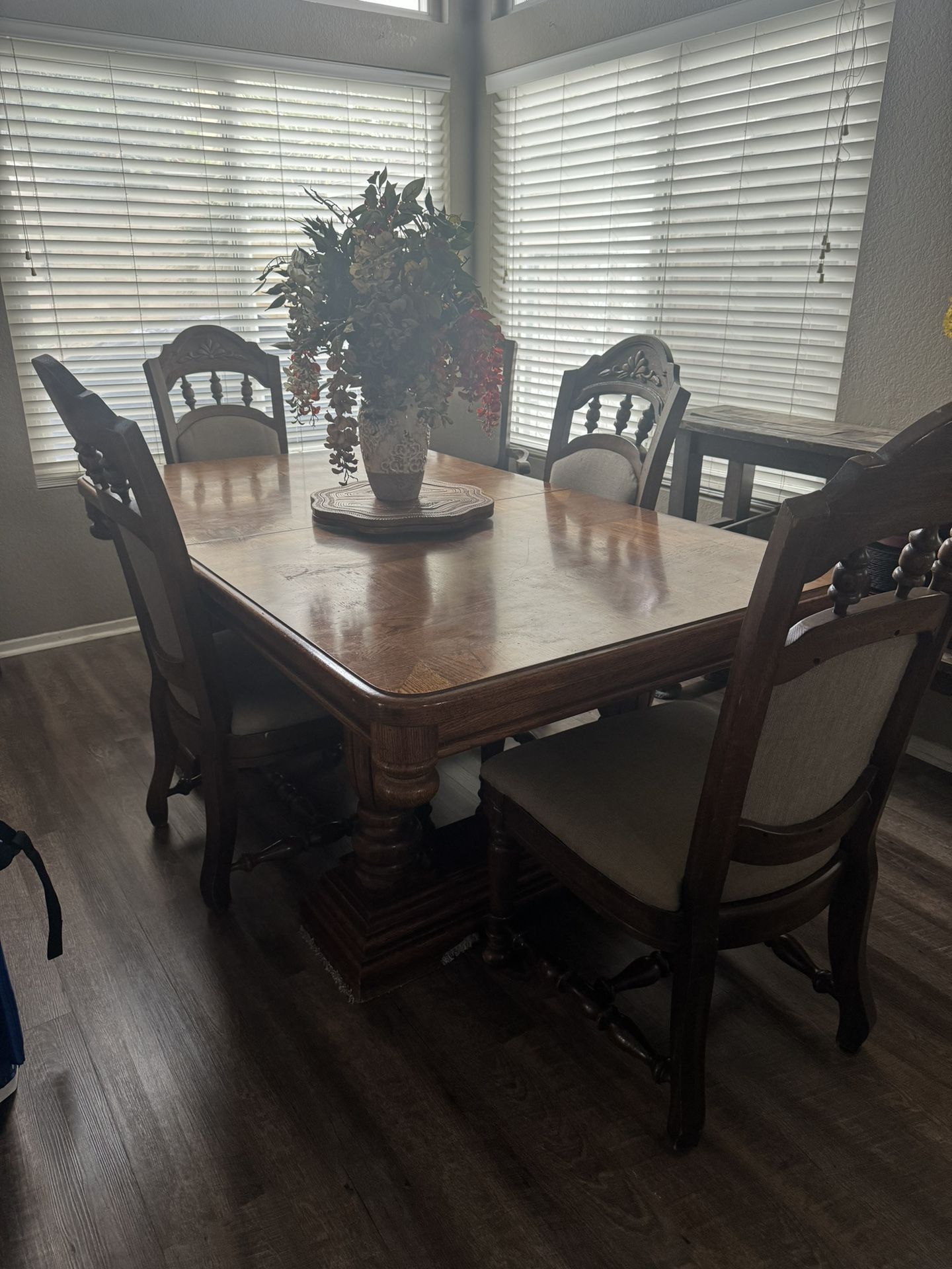 Oak Formal Dinning Set With China Cabinet