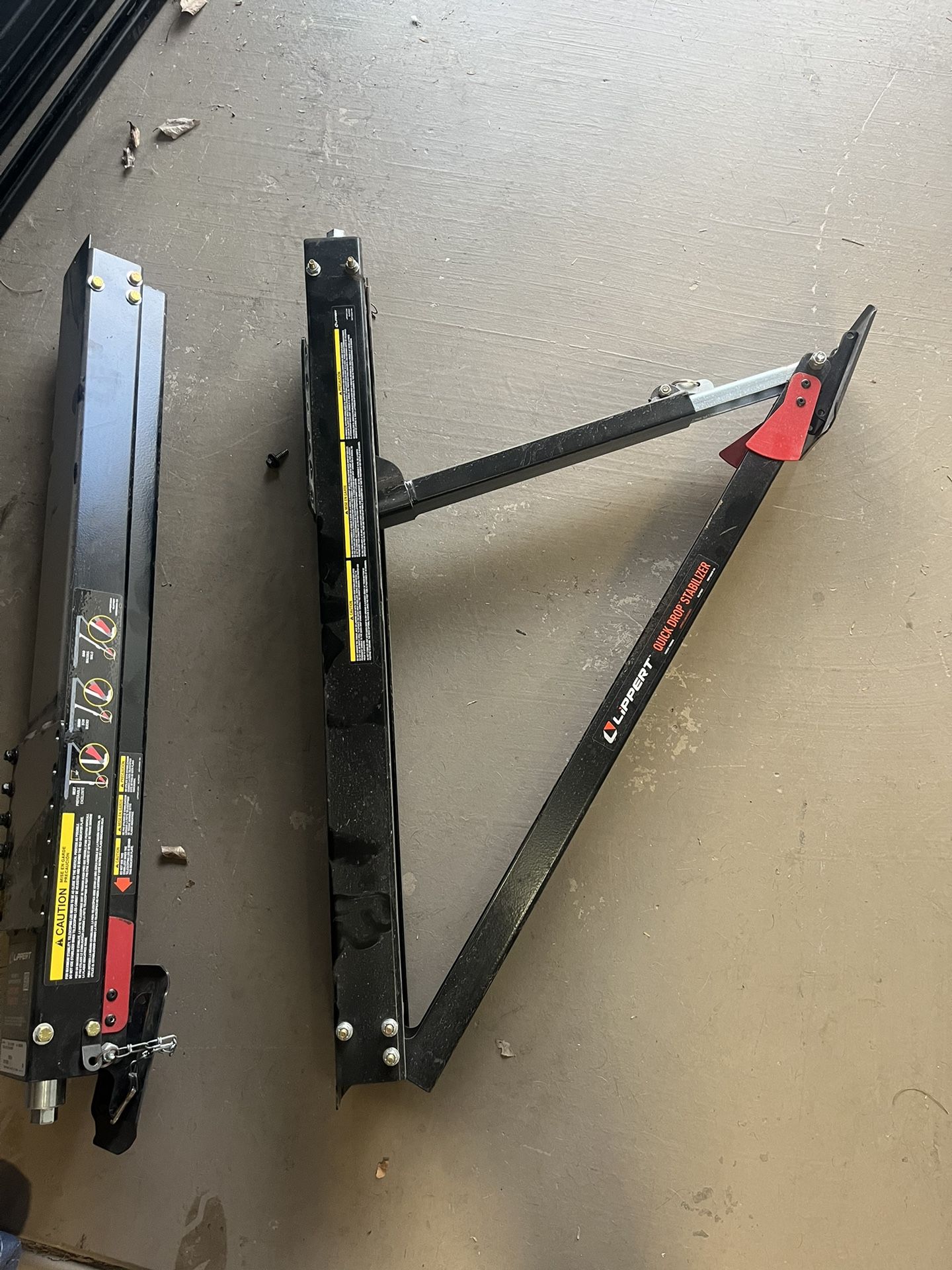 Lippert Quick drop Trailer stabilizers