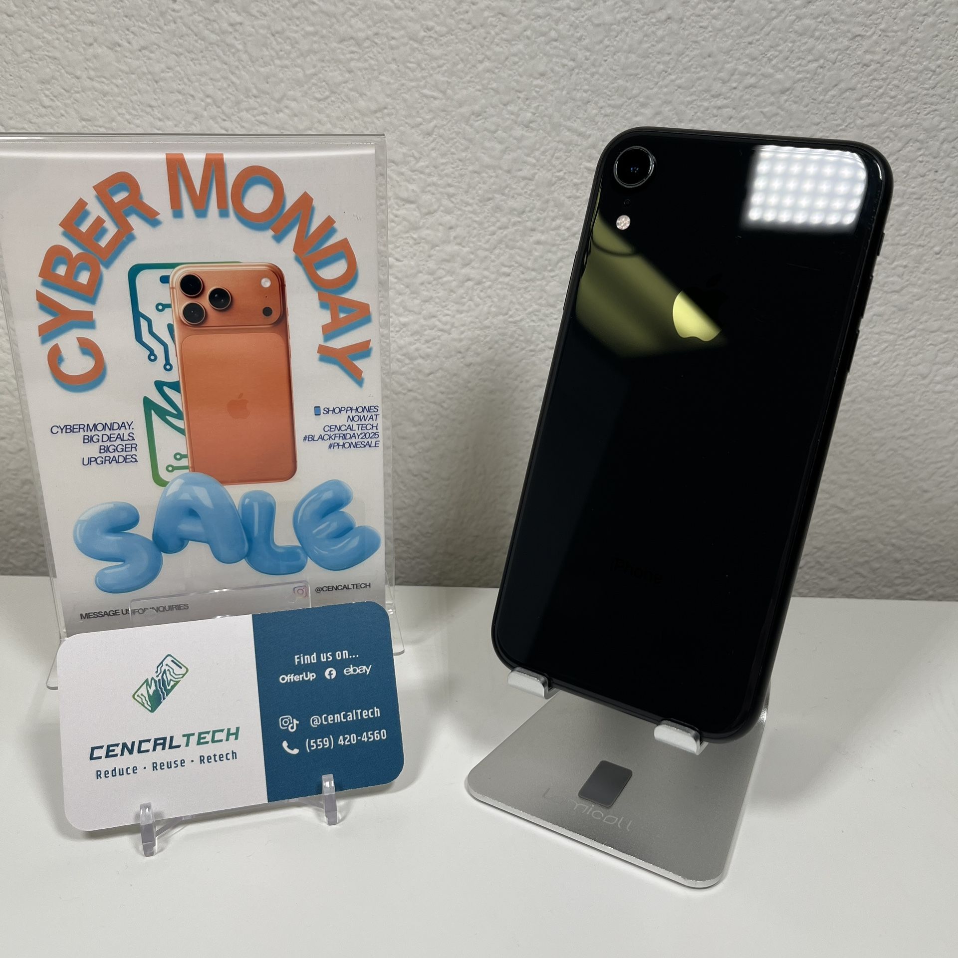 iPhone XR 64gb Unlocked 87% 🔋 Health In Very Good Condition