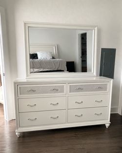 Barzini bedroom mirror