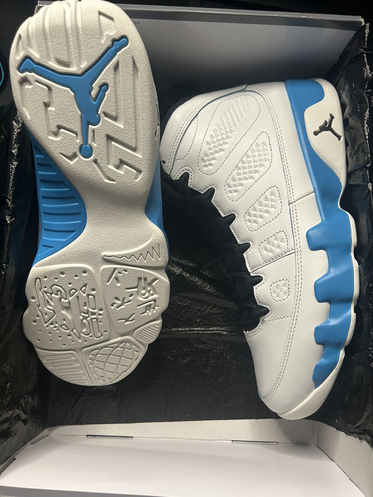 Jordan 9 Powder Blue Size 10.5 New