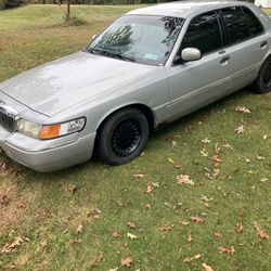 2002 Mercury Grand Marquis