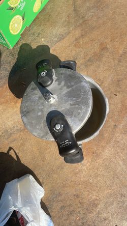 Pressure cooker