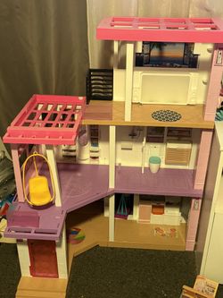 Barbie Dream House