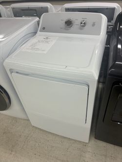 $459 GE White Electric Dryer with auto dry