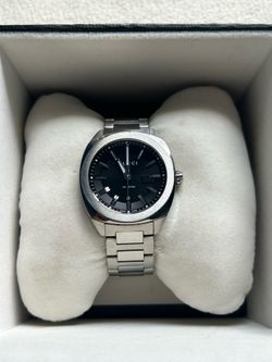 Men’s Gucci watch