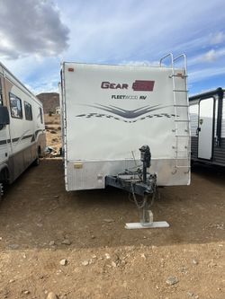 2004 Gearbox fleetwood RV Trailer