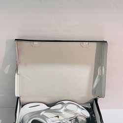 Nike Air Max Muse Metallica Silver Womens 9.5 / Men's 8 NIV