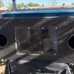 Sub Woofer Box With 2 10" Base and Amplifier 