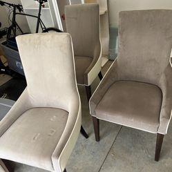 4 Dining Room Chairs