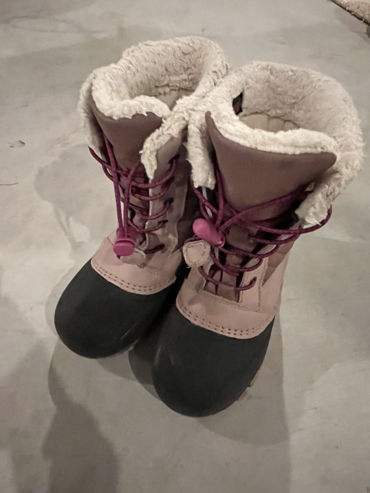 Kid’s Boots Size 1 With Pull-String